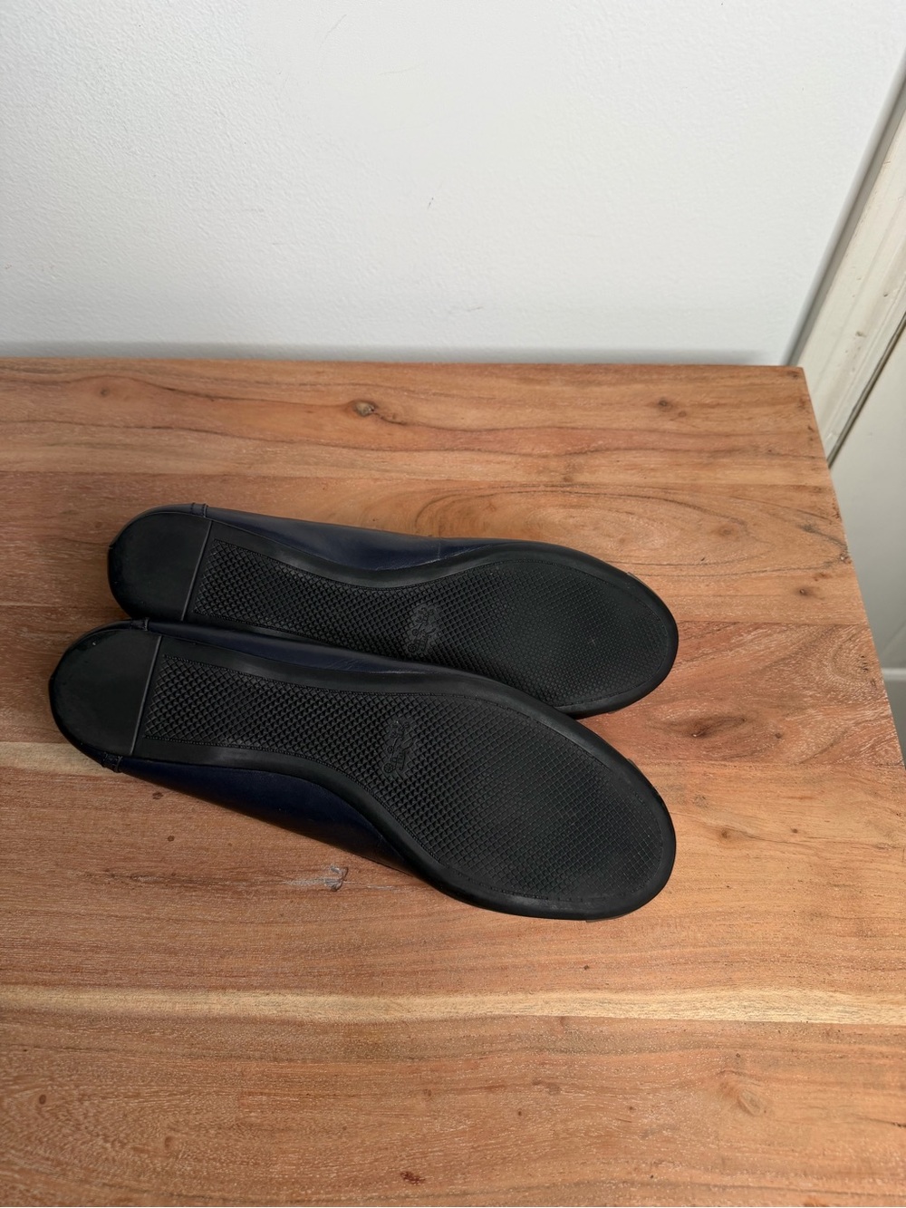 Coach Navy Leather Ballet Flats with Silver Cap-Toe - Picture 6 of 6